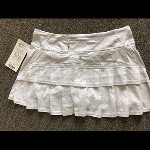 Brand New Lululemon sz 8 Pace Setter Skirt